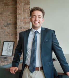 Tommy Richard Headshot